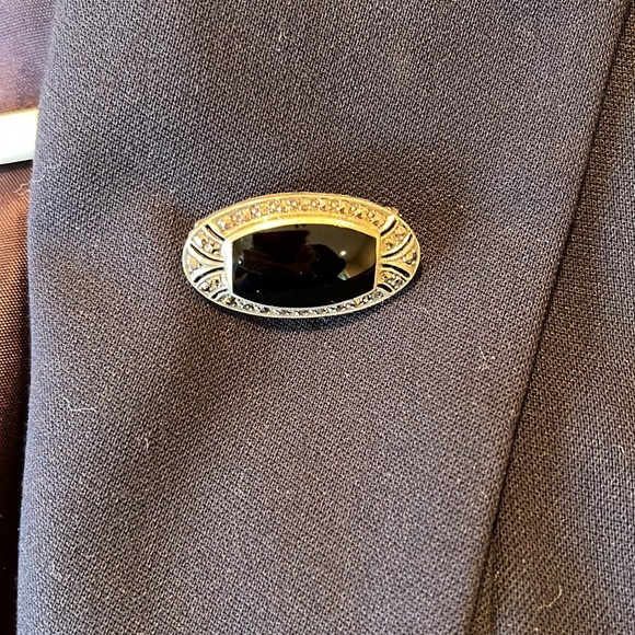 Sterling silver marcasite and onyx pin - Picture 5 of 10